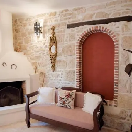Agapi 2 Villa Kamilari